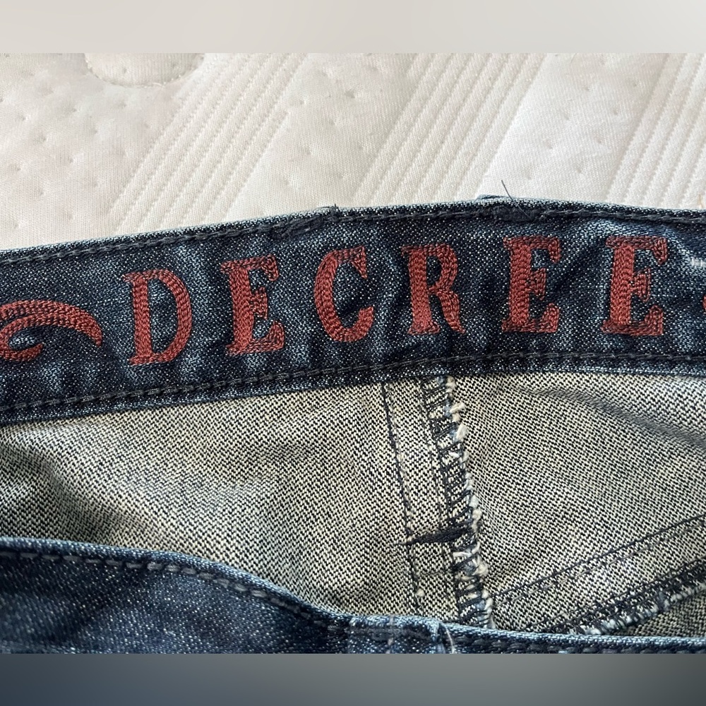 Men’s Decree Jeans - Picture 7 of 8